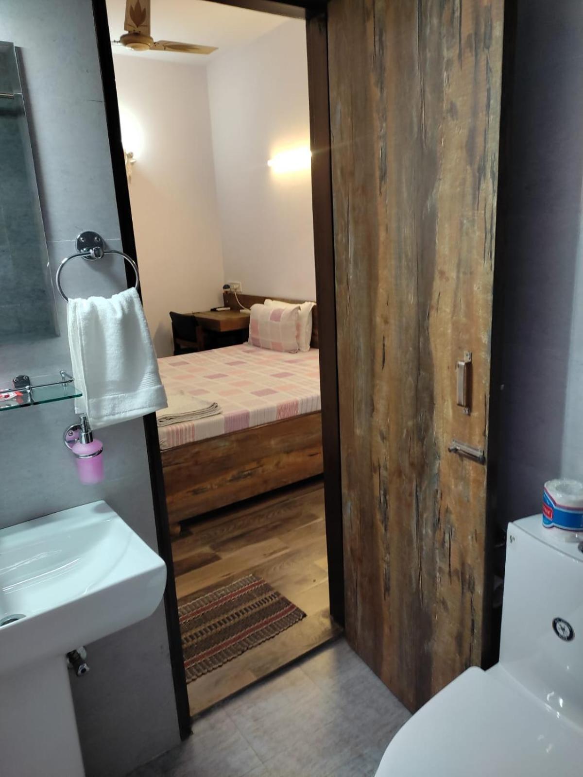 Tatvamasi Homestay Nowe Delhi Zewnętrze zdjęcie