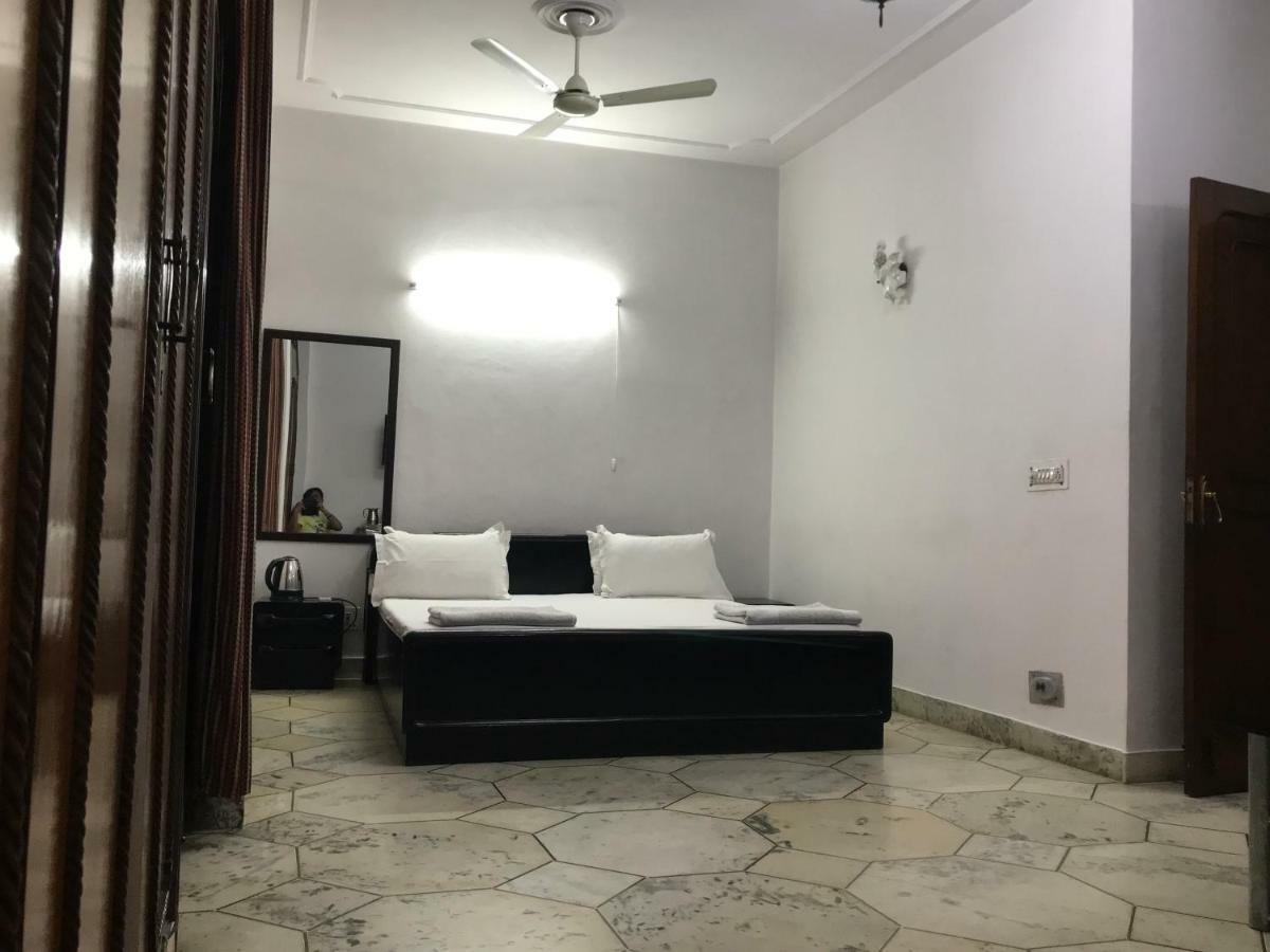 Tatvamasi Homestay Nowe Delhi Zewnętrze zdjęcie